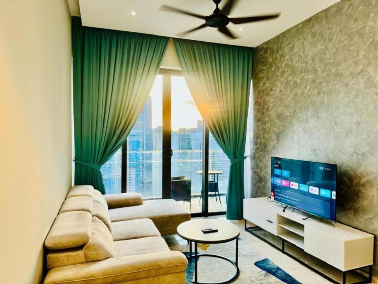 Crown Suites The Manor Klcc Kuala Lumpur City Center Exterior photo